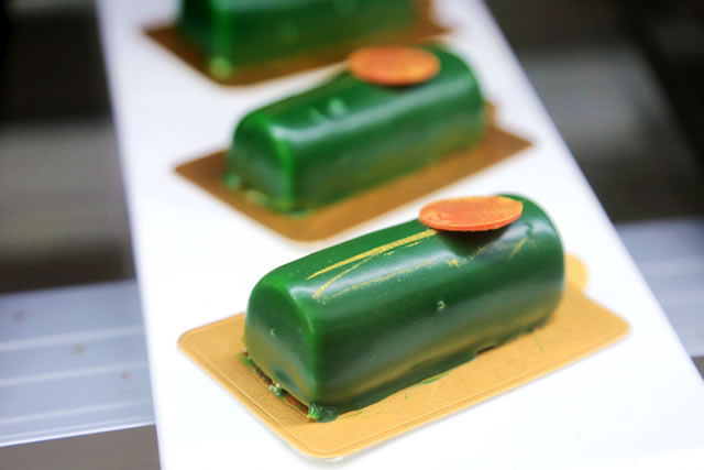 初中生学西点可以读技校吗