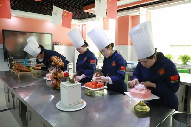 实力见证!宁夏新东方2023年一季度教师技能大比武“火热开战”