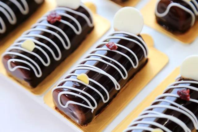 学西点该怎么选择学校