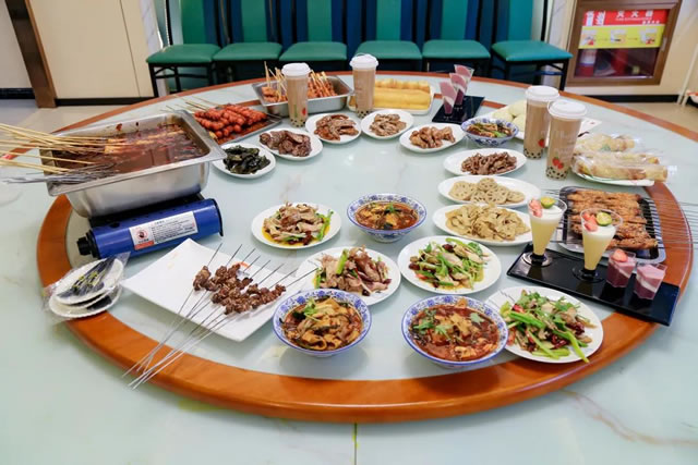 宁夏新东方创业小吃品鉴会：邂逅美食，只靠味道征服你
