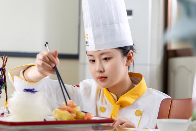 现在年轻人学什么手艺好