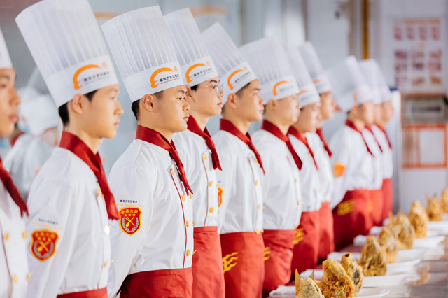 哪个厨师培训学校正规?