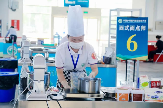宁夏新东方技工学校助力2021年宁夏乡村振兴职业技能大赛，预祝本次大赛圆满成功