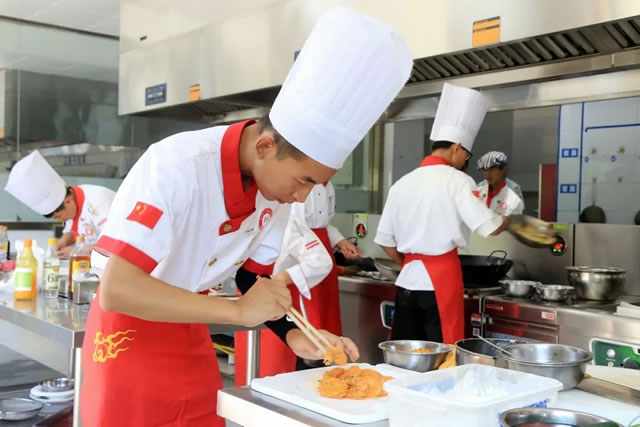宁夏新东方青年杯“创意热菜”大赛圆满落幕,精彩回顾!